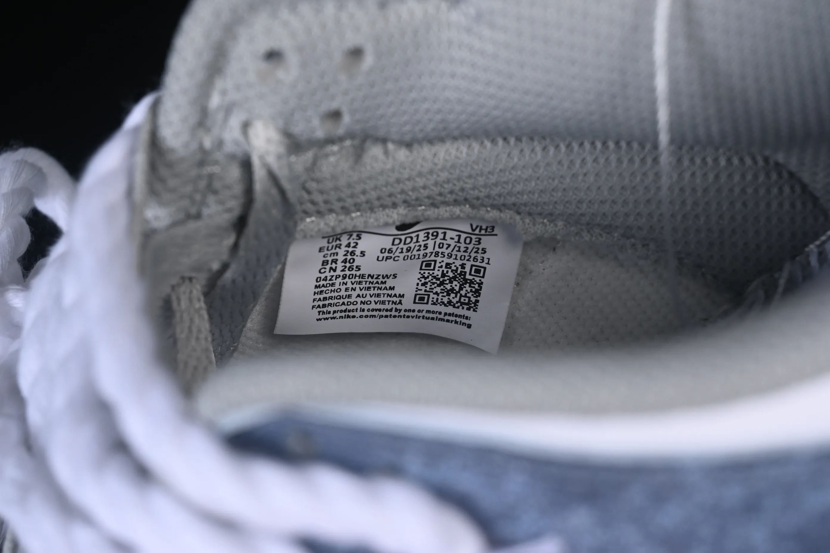 All categories Nk SB Dunk Series Nk SB Dunk Low High-end customized low-top sneakers Nike SB Dunk Low Fantasy Starry Sky Straps Low-top casual sneakers DD1391-103